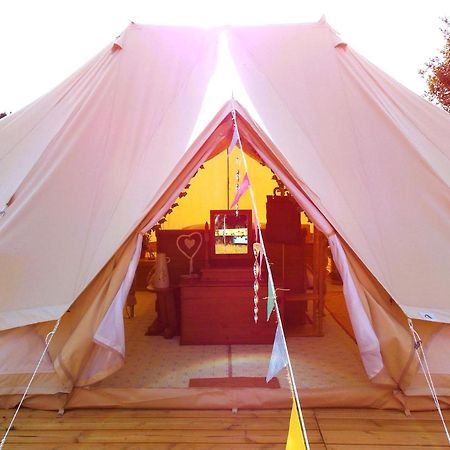 Hope Cottage Bell Tent Retreat アッシュボーン エクステリア 写真