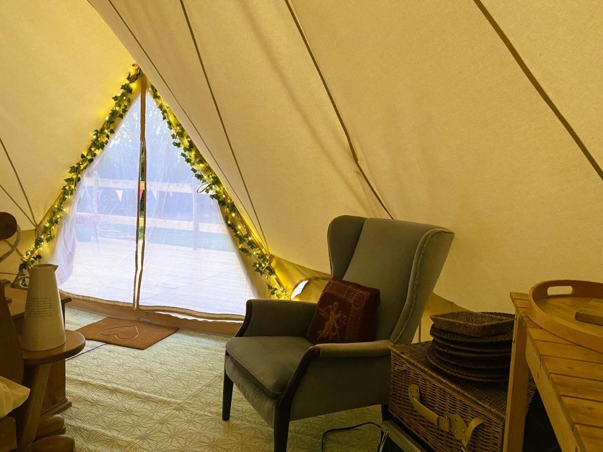 Hope Cottage Bell Tent Retreat アッシュボーン エクステリア 写真
