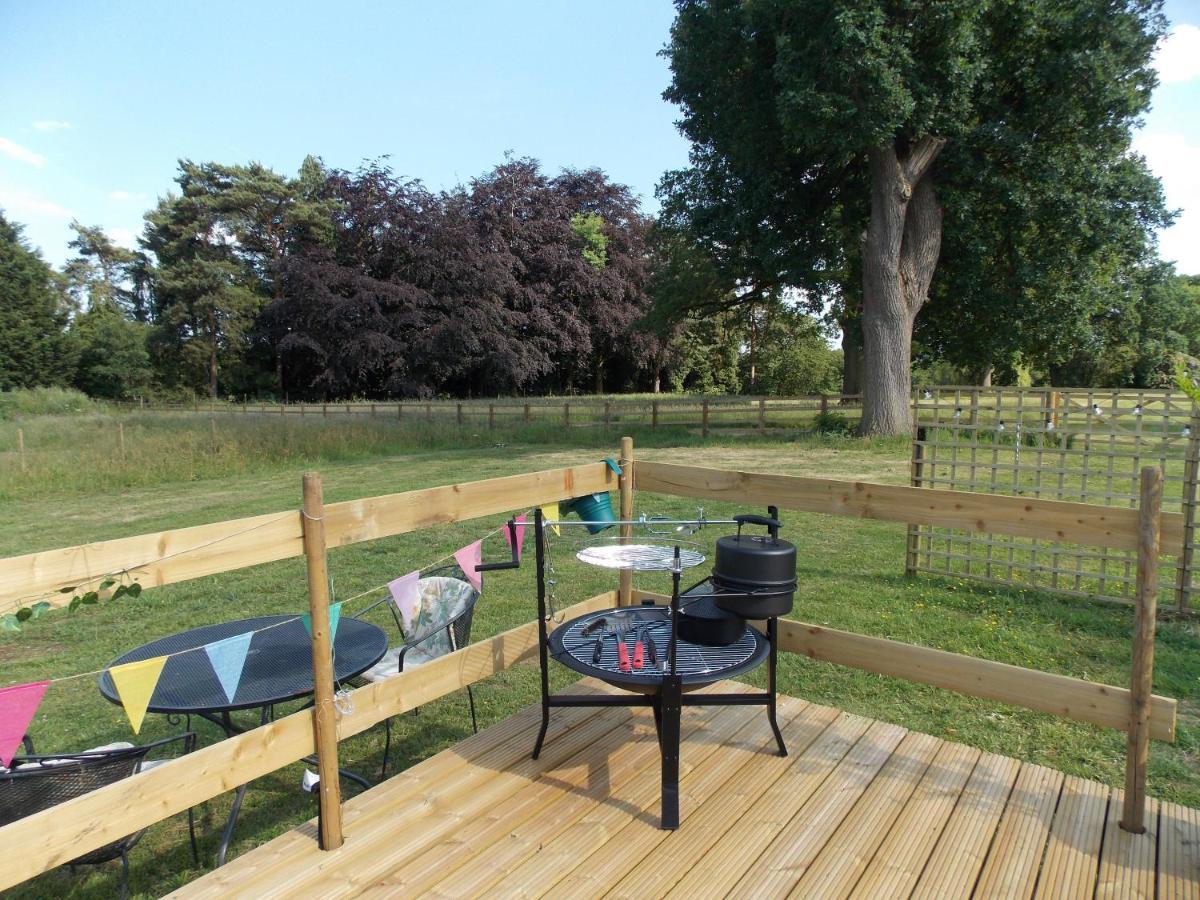 Hope Cottage Bell Tent Retreat アッシュボーン エクステリア 写真
